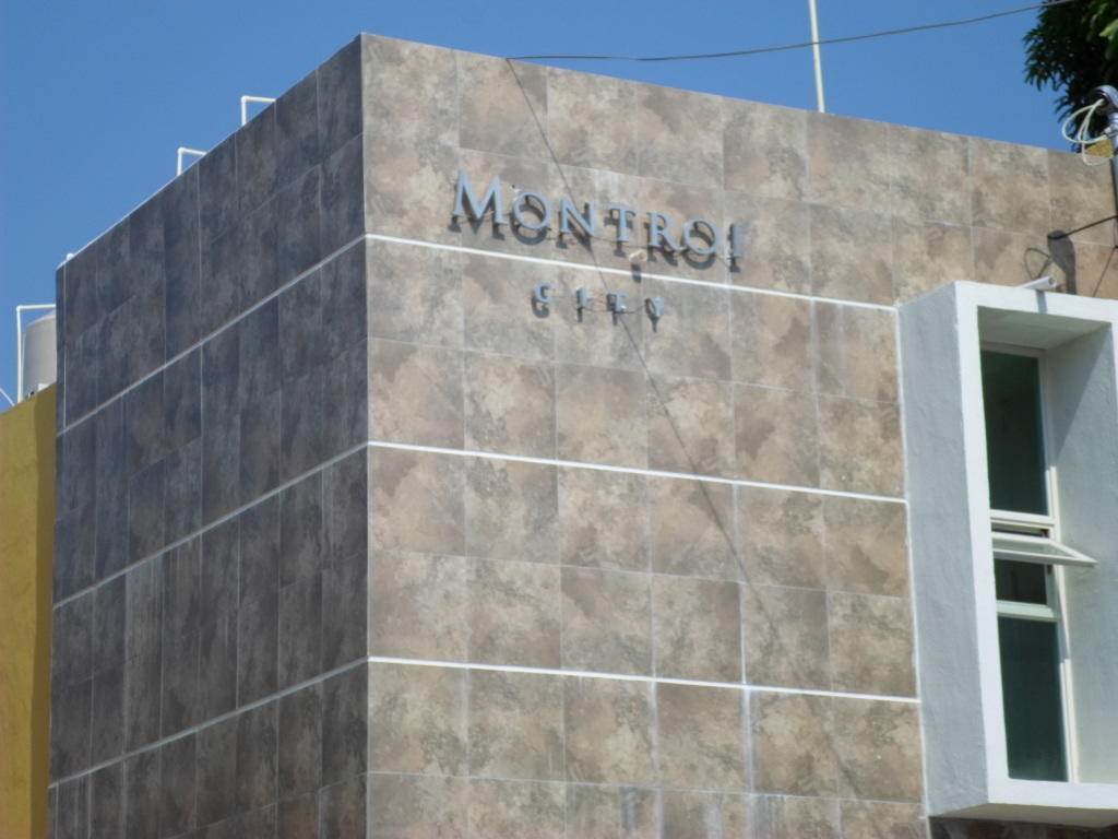 Hotel Montroi City Colima Exterior foto